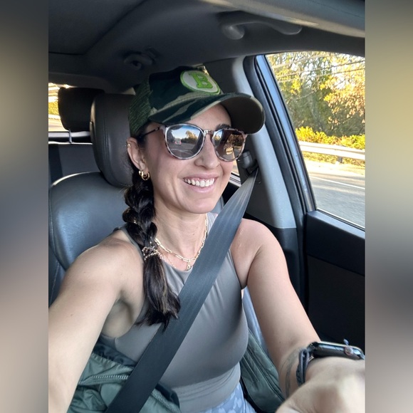 Meet your Posher, Olivia - Picture 10 of 11